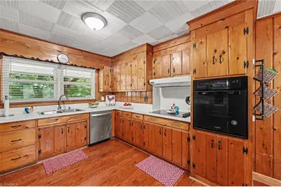 306 Sweetbriar Drive, Lexington, NC 27295 - Photo 14
