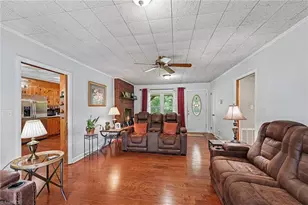 306 Sweetbriar Dr, Lexington, NC 27295 - Photo 6