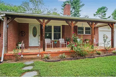 306 Sweetbriar Drive, Lexington, NC 27295 - Photo 2