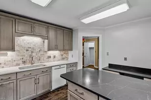 879 Brookleigh Ct, Winston-Salem, NC 27104 - Photo 12