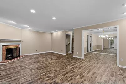 879 Brookleigh Court, Winston-Salem, NC 27104 - Photo 4