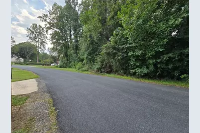 108 Cherokee Drive, Lexington, NC 27295 - Photo 2