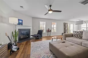4002 Pepperbush Dr, Greensboro, NC 27405 - Photo 14