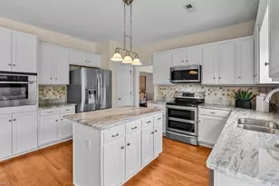 6400 Estes Ct, Greensboro, NC 27410 - Photo 16