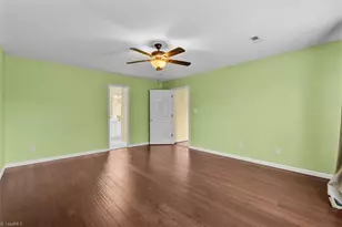 6400 Estes Ct, Greensboro, NC 27410 - Photo 28