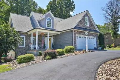208 Triplett Street, Jonesville, NC 28642 - Photo 38