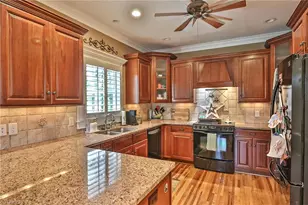 208 Triplett St, Jonesville, NC 28642 - Photo 10