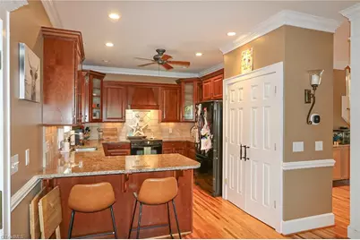 208 Triplett Street, Jonesville, NC 28642 - Photo 8