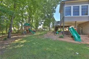 208 Triplett St, Jonesville, NC 28642 - Photo 34
