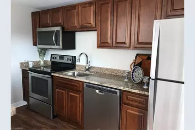 648 Holly Avenue, Winston-Salem, NC 27101 - Photo 6