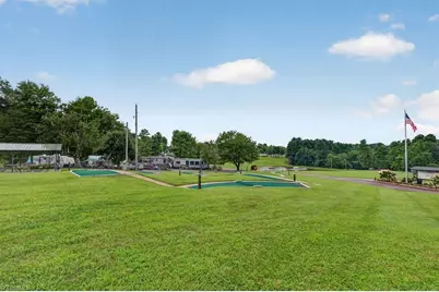 189 Club House Drive, Ennice, NC 28623 - Photo 28