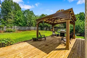 2412 Meadow Gate Dr, Greensboro, NC 27455 - Photo 36