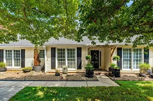 2412 Meadow Gate Dr, Greensboro, NC 27455 - Photo 2