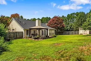 2412 Meadow Gate Dr, Greensboro, NC 27455 - Photo 40
