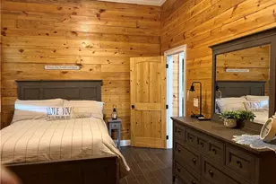 910 Hanks St, Traphill, NC 28685 - Photo 14