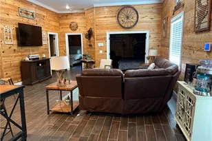910 Hanks St, Traphill, NC 28685 - Photo 8