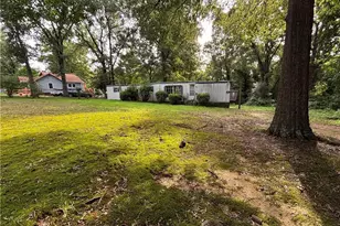 497 Pine St, Burlington, NC 27217 - Photo 2