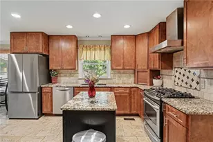 611 Flagstone Way, Durham, NC 27712 - Photo 2
