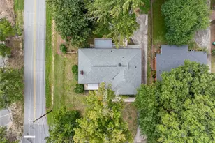 601 Quaker Ln, High Point, NC 27262 - Photo 4