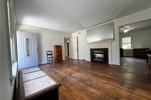 1305 Winstead Pl, Greensboro, NC 27408 - Photo 8