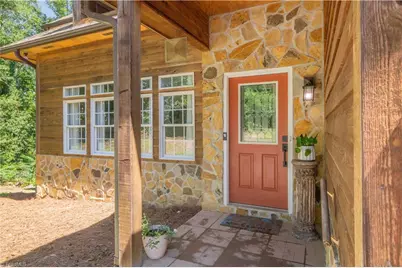 833 E Country Club Road, Mount Airy, NC 27030 - Photo 4