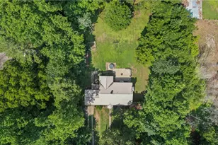 305 Milford Dr, Salisbury, NC 28144 - Photo 2