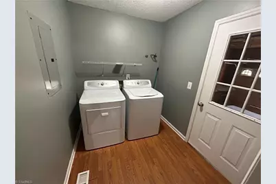 1108 Raleigh Court, High Point, NC 27262 - Photo 12