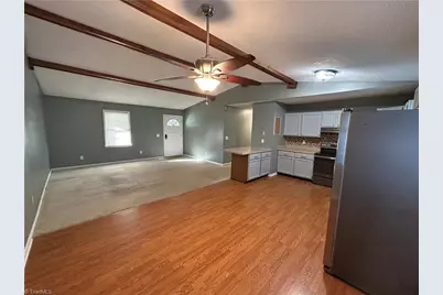 1108 Raleigh Court, High Point, NC 27262 - Photo 4