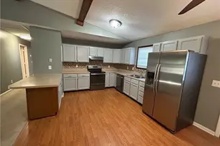 1108 Raleigh Ct, High Point, NC 27262 - Photo 6