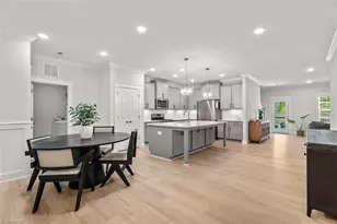 806 Dewfield Cv, Greensboro, NC 27410 - Photo 2