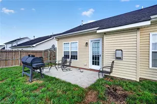 1105 Wesson Ct, High Point, NC 27265 - Photo 10