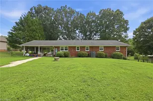 511 Croydon Ln, Winston-Salem, NC 27107 - Photo 4