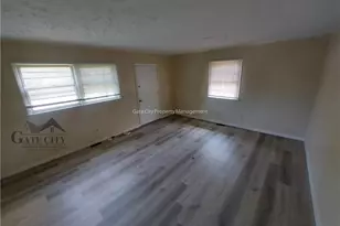 1610 Brockett Ave, High Point, NC 27260 - Photo 4
