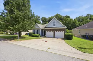 5076 Brian Center Ln, Winston-Salem, NC 27106 - Photo 4