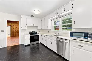 246 Fairview Ave, Mount Airy, NC 27030 - Photo 24