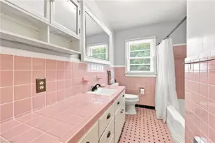 246 Fairview Ave, Mount Airy, NC 27030 - Photo 12