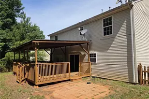 10 Hackberry Ct, Greensboro, NC 27214 - Photo 16