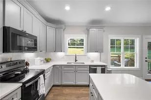 194 Hunting Ridge Dr, Thomasville, NC 27360 - Photo 16