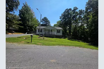 226 Cracklin Drive, Asheboro, NC 27203 - Photo 2