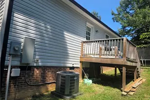 226 Cracklin Dr, Asheboro, NC 27203 - Photo 8