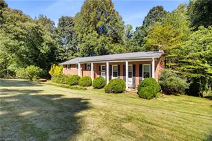5675 Sweetbriar Rd, Pfafftown, NC 27040 - Photo 1