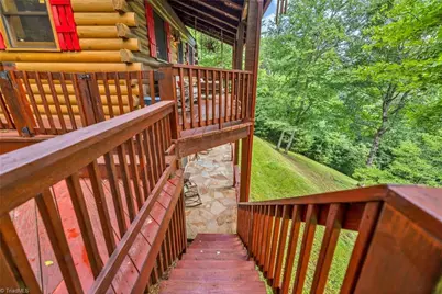 219 Ravenwood Drive, West Jefferson, NC 28694 - Photo 36