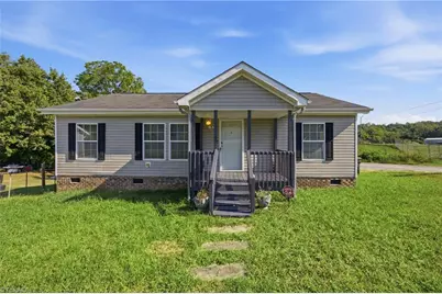 813 Young Street, Thomasville, NC 27360 - Photo 2