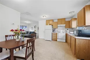 813 Young St, Thomasville, NC 27360 - Photo 12