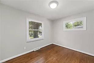 1814 W Meadowview Rd, Greensboro, NC 27403 - Photo 22
