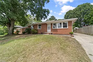1814 W Meadowview Rd, Greensboro, NC 27403 - Photo 2