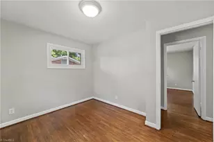 1814 W Meadowview Rd, Greensboro, NC 27403 - Photo 24