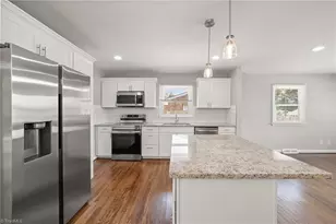 1814 W Meadowview Rd, Greensboro, NC 27403 - Photo 12