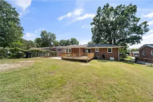 1814 W Meadowview Rd, Greensboro, NC 27403 - Photo 36