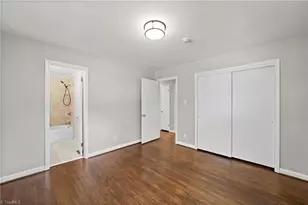 1814 W Meadowview Rd, Greensboro, NC 27403 - Photo 20